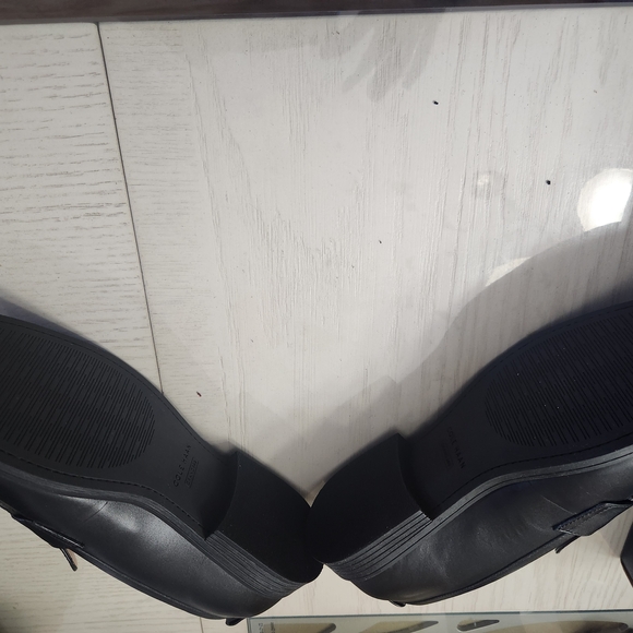 Women's Cole Haan Black Leather Slip-On Loafers 10.5 B. - new - Picture 3 of 8
